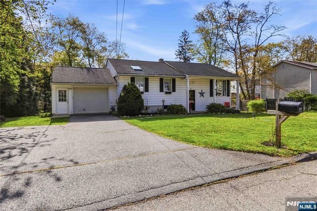 23 Hancock Drive, West Milford, NJ 07480