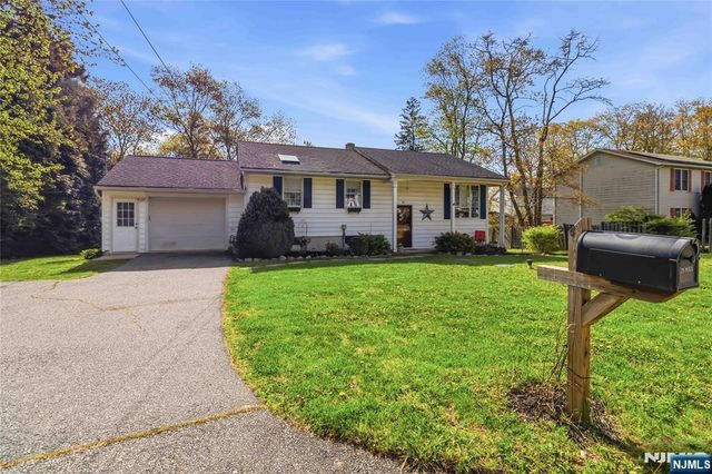 23 Hancock Drive, West Milford, NJ 07480