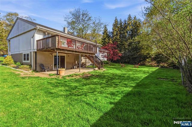 23 Hancock Drive, West Milford, NJ 07480