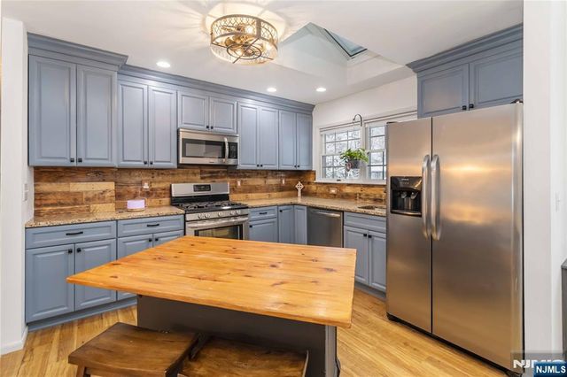 23 Hancock Drive, West Milford, NJ 07480