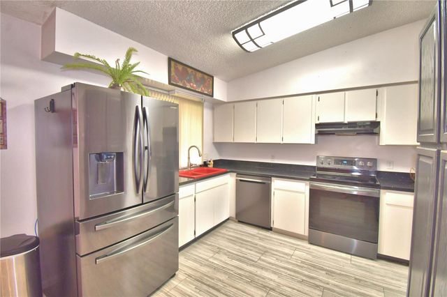 4853 COLONNADES CIRCLE E, Lakeland, FL 33811