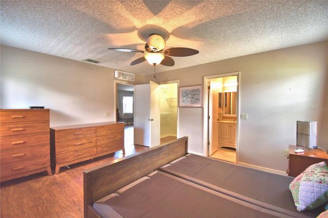 4853 COLONNADES CIRCLE E, Lakeland, FL 33811