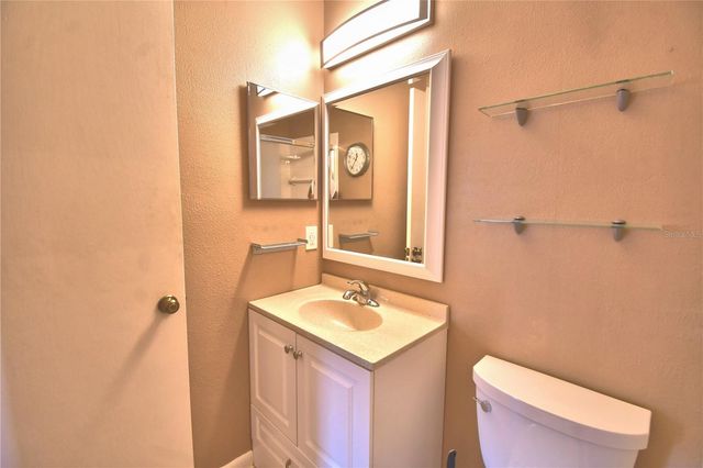 4853 COLONNADES CIRCLE E, Lakeland, FL 33811
