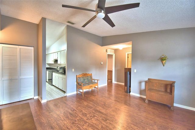4853 COLONNADES CIRCLE E, Lakeland, FL 33811