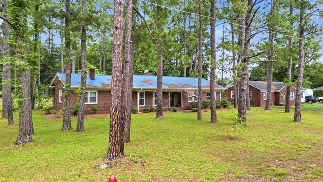 205 W Raft St., Nichols, SC 29581