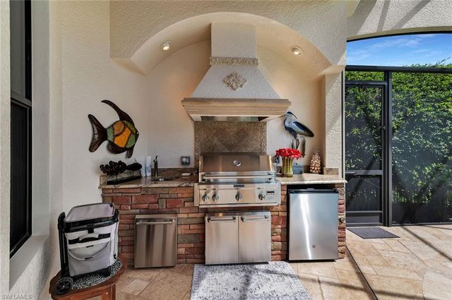 1785 Piedmont CT, Marco Island, FL 34145