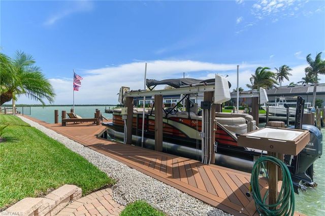 1785 Piedmont CT, Marco Island, FL 34145