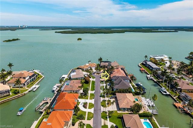 1785 Piedmont CT, Marco Island, FL 34145