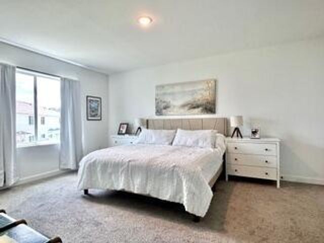 649 NE Waters Edge Lane, Port St Lucie, FL 34983