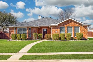 1009 Chesterfield Drive, Murphy, TX 75094