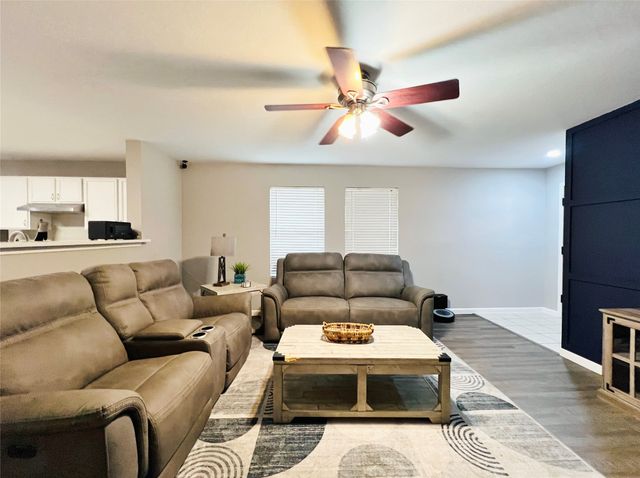856 Poncho Lane, Fort Worth, TX 76052