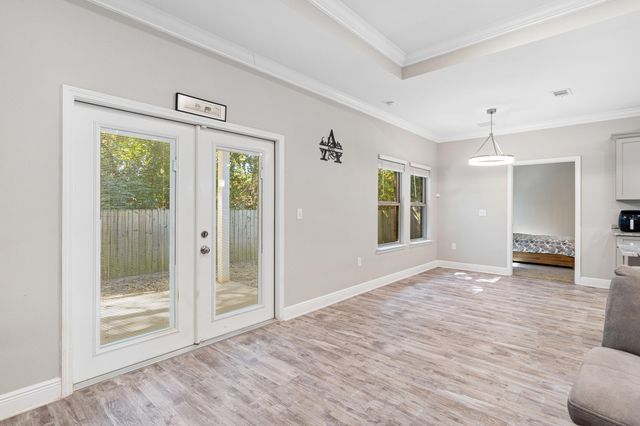 36 Lee Lane, Mary Esther, FL 32569