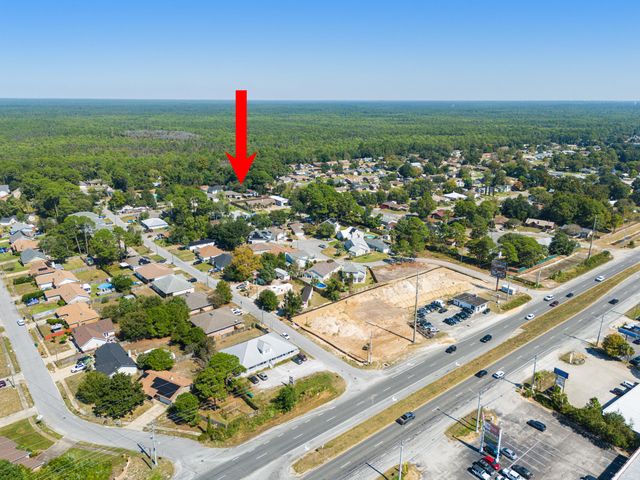 36 Lee Lane, Mary Esther, FL 32569