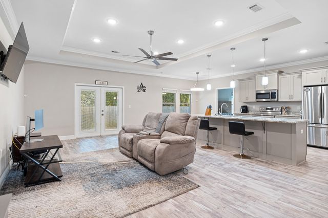 36 Lee Lane, Mary Esther, FL 32569