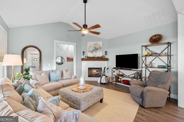 18 Stone Court, Newnan, GA 30265