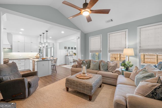 18 Stone Court, Newnan, GA 30265