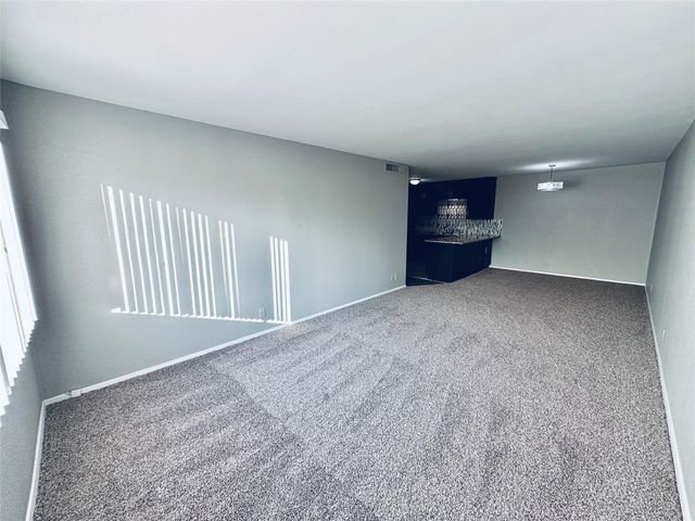 601 W 11th ST 227, Austin, TX 78701
