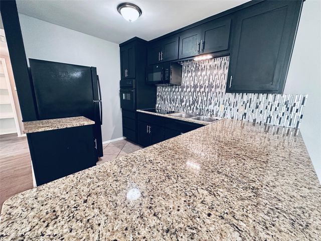 601 W 11th ST 227, Austin, TX 78701