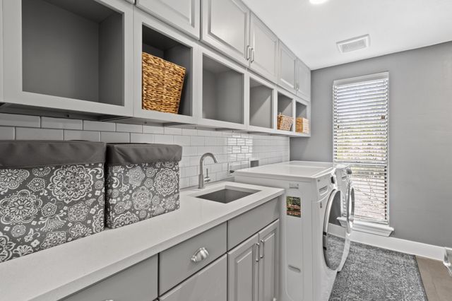 6101 Tiffany Oaks Lane, Arlington, TX 76016