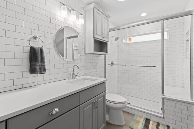 6101 Tiffany Oaks Lane, Arlington, TX 76016