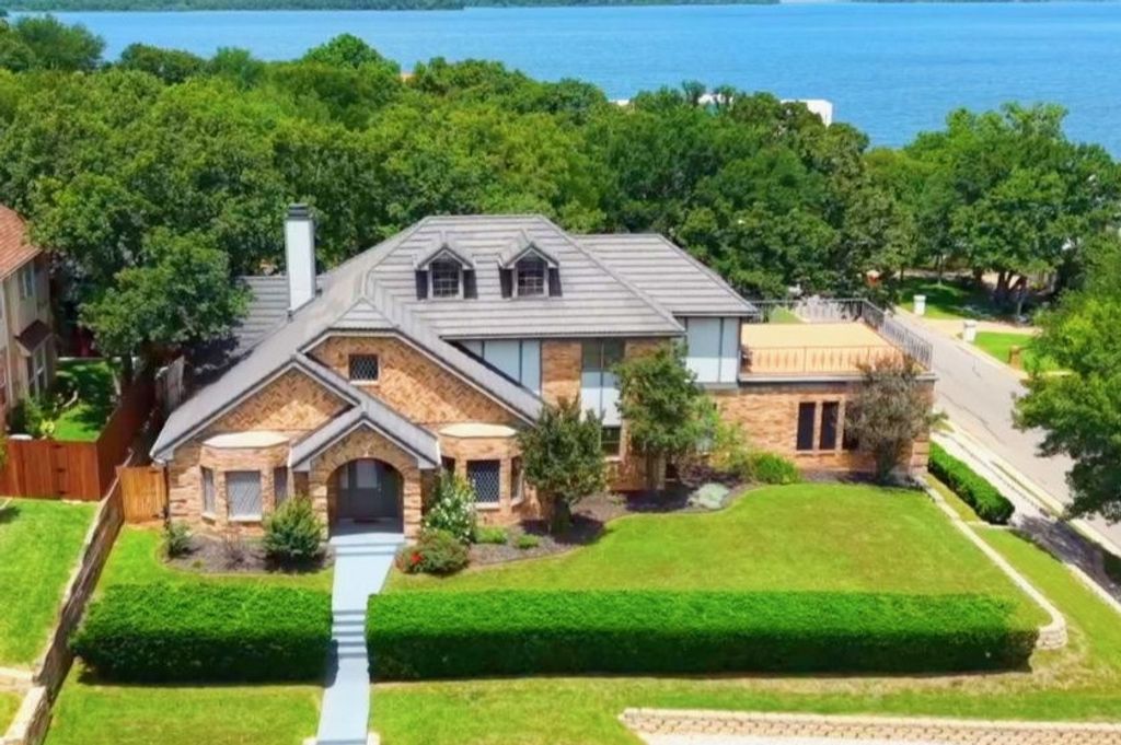 6101 Tiffany Oaks Lane, Arlington, TX 76016