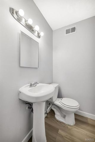 24 Roland Avenue, O'fallon, MO 63366