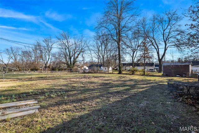 24 Roland Avenue, O'fallon, MO 63366