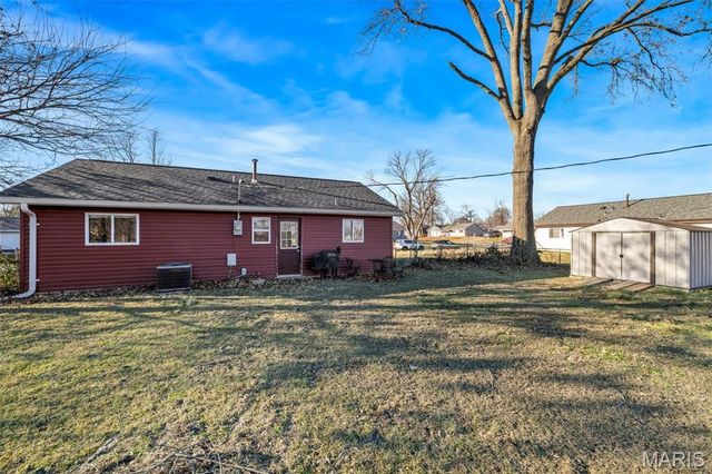 24 Roland Avenue, O'fallon, MO 63366