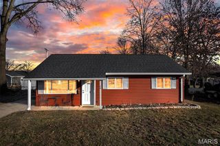 24 Roland Avenue, O'fallon, MO 63366