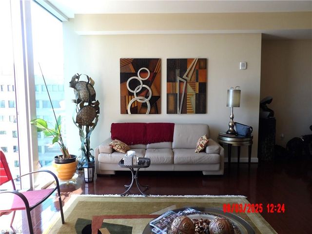 201 N Elm Street 908, Greensboro, NC 27401