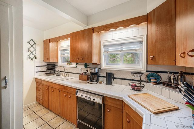 895 Vance Street, Lakewood, CO 80214