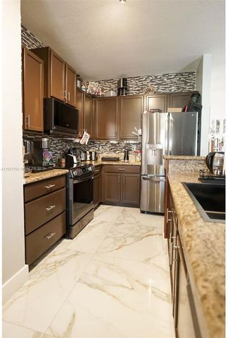 3455 NE 1st St, Homestead, FL 33033