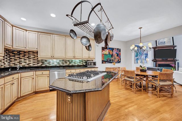 10918 BELLS RIDGE DR, Potomac, MD 20854