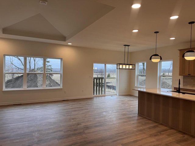 W149N11976 Red Holly DRIVE, Germantown, WI 53022