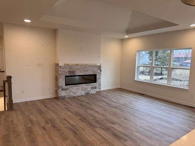 W149N11976 Red Holly DRIVE, Germantown, WI 53022