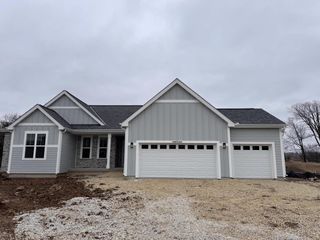 W149N11976 Red Holly DRIVE, Germantown, WI 53022