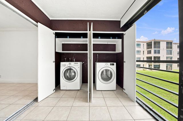 9300 SW 8th Street 219, Boca Raton, FL 33428