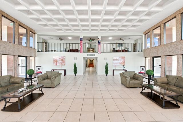 9300 SW 8th Street 219, Boca Raton, FL 33428