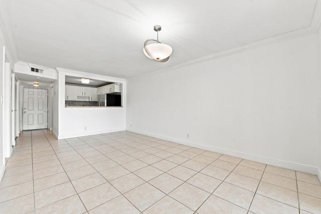 9300 SW 8th Street 219, Boca Raton, FL 33428