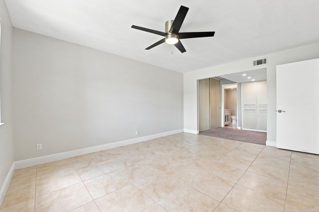 9300 SW 8th Street 219, Boca Raton, FL 33428