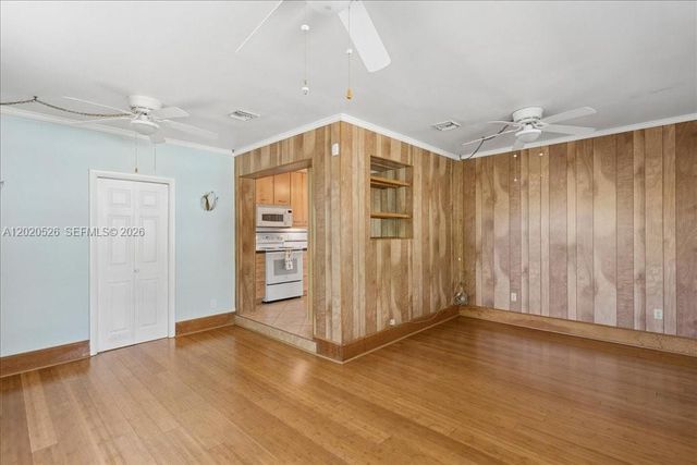 5761 SW 41st St, West Park, FL 33023