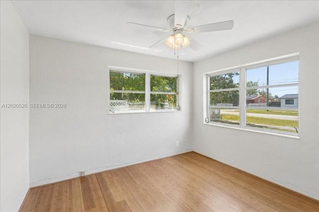 5761 SW 41st St, West Park, FL 33023