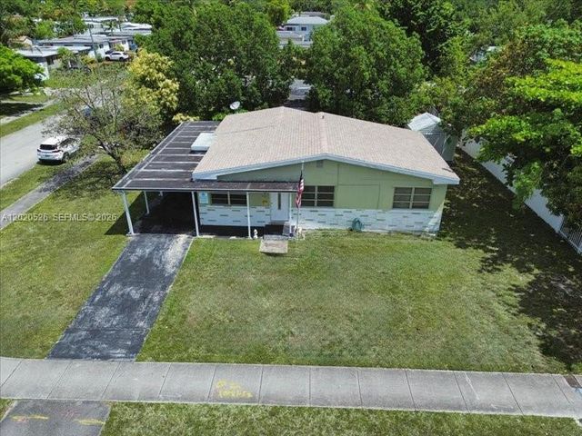 5761 SW 41st St, West Park, FL 33023