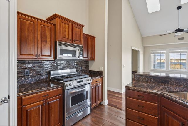 4036 River Drive 4036, Moline, IL 61265