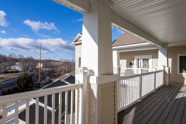 4036 River Drive 4036, Moline, IL 61265