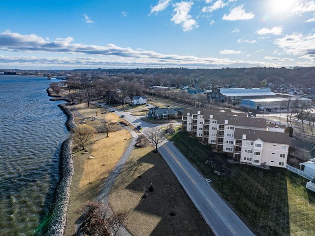 4036 River Drive 4036, Moline, IL 61265