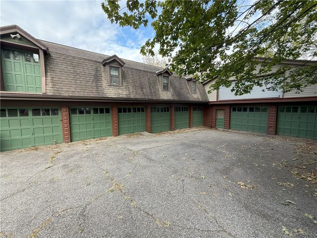 27 Richmond St, Crafton, PA 15205