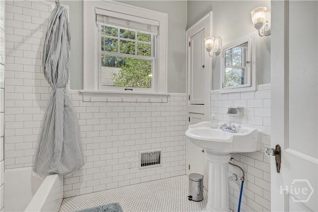115 Milledge Hts, Athens, GA 30606