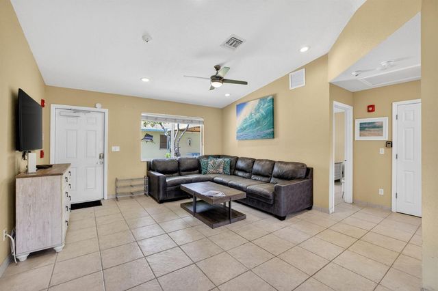 305 SW 16th Street, Fort Lauderdale, FL 33315