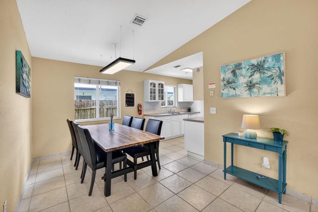 305 SW 16th Street, Fort Lauderdale, FL 33315